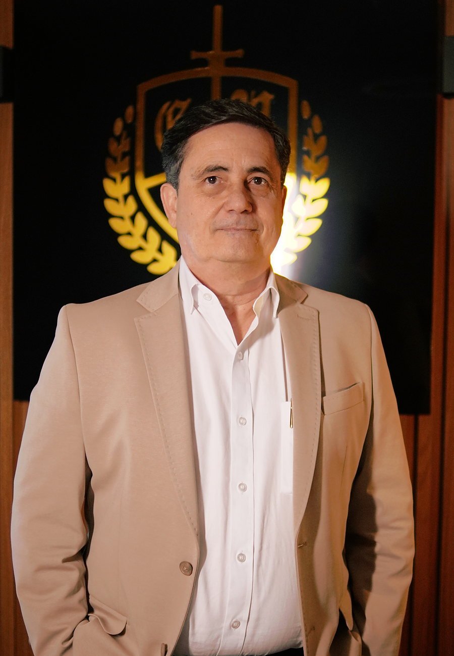 Geraldo Fabiano Veroneze, advogado inscrito na OAB/SP sob o nº 132.518, no escritório em Bebedouro